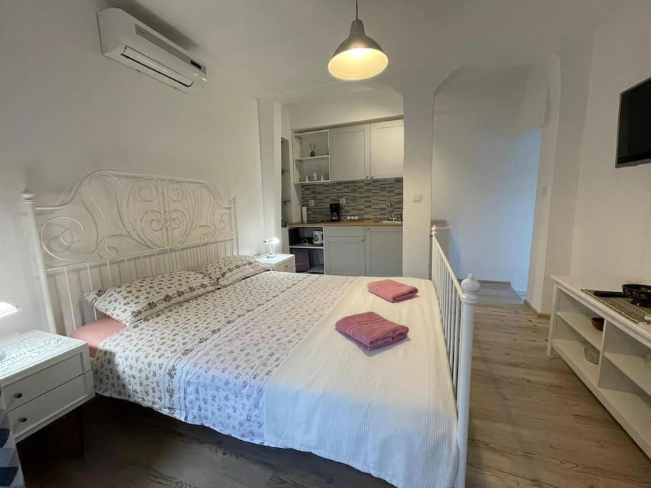 Studio Apartman Barbeta Grebaštica Eksteriør bilde
